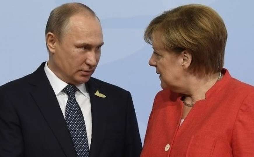 Merkel nakon razgovora s Putinom najavila moguće sankcije Moskvi 